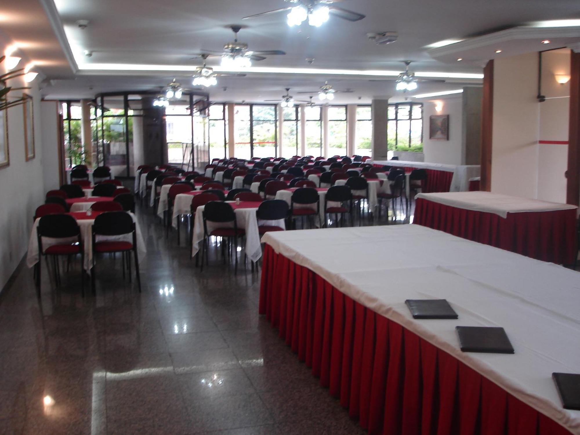 Obeid Plaza Hotel Bauru Bagian luar foto