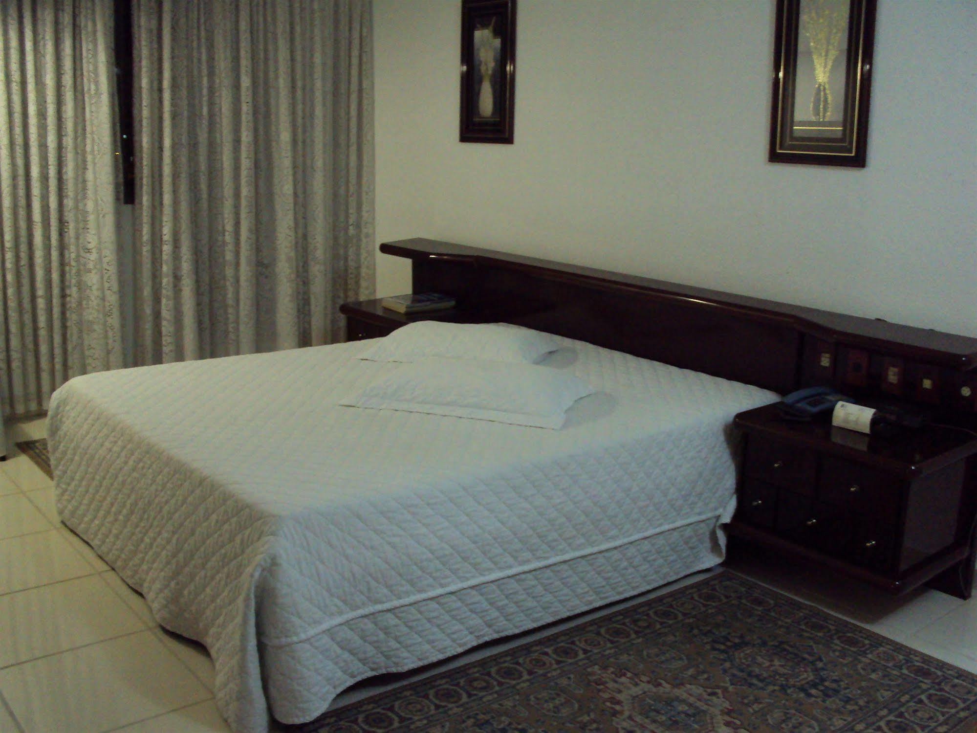 Obeid Plaza Hotel Bauru Bagian luar foto