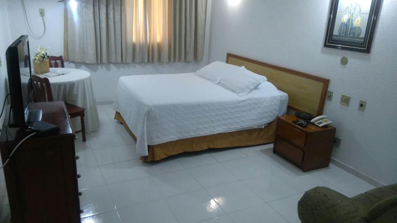Obeid Plaza Hotel Bauru Bagian luar foto